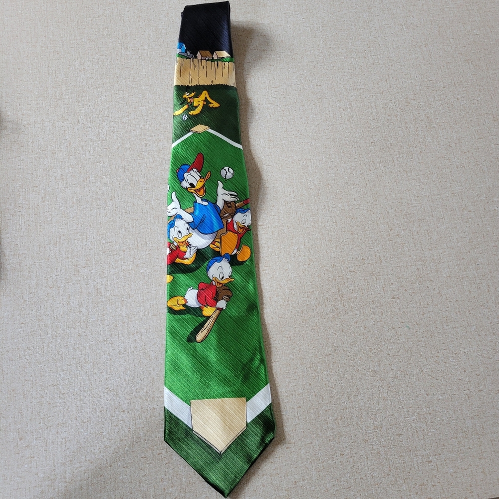 Mickey Unlimited Donald Duck Huey Dewey Louie Pluto Baseball Silk Tie Vintage